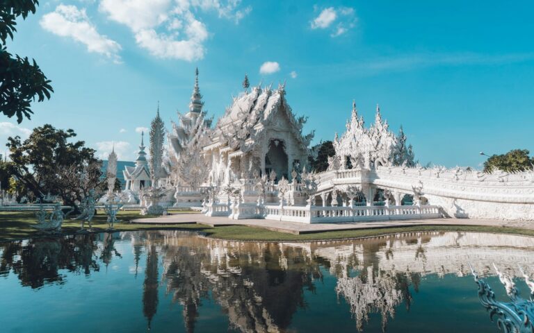 Templo Branco (Wat Rong Khun)